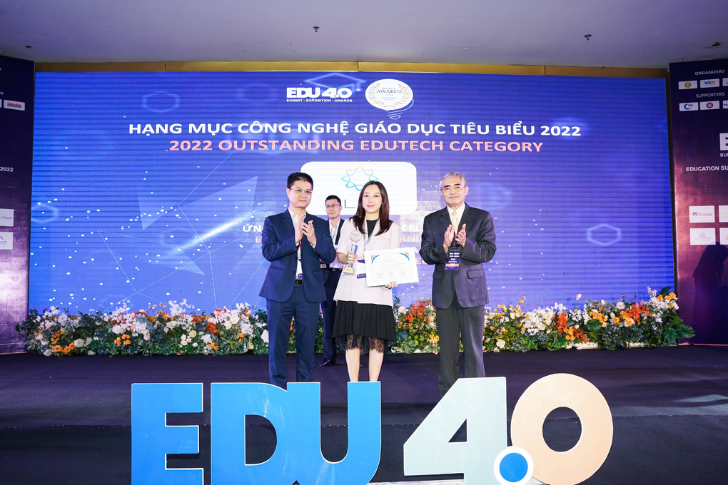AI dạy tiếng Anh ELSA Speak nhận loạt giải thưởng Việt - 2 AI dạy tiếng Anh ELSA Speak nhận loạt giải thưởng Việt - 2