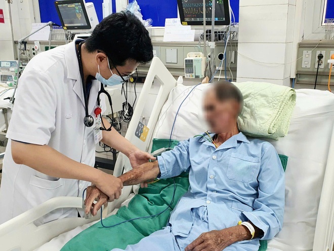 Liên tiếp ca nguy kịch, tử vong vì tiết canh: Cược mạng món ăn khoái khẩu - 2 Liên tiếp ca nguy kịch, tử vong vì tiết canh: Cược mạng món ăn khoái khẩu - 2