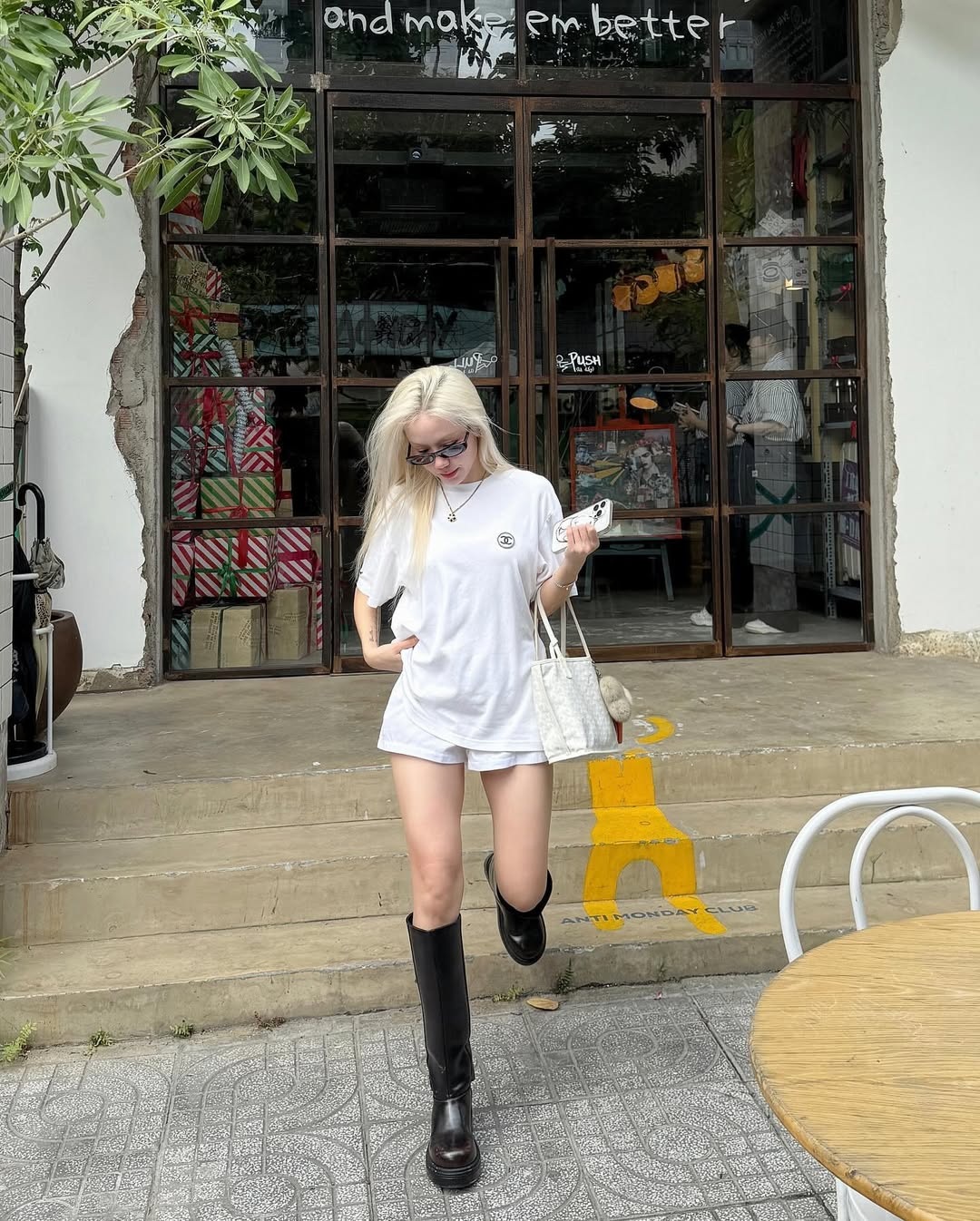 Phương Ly: Gợi cảm tuổi 35, tin đồn hẹn hò rapper kiêm bạn thân hơn 10 năm - 12