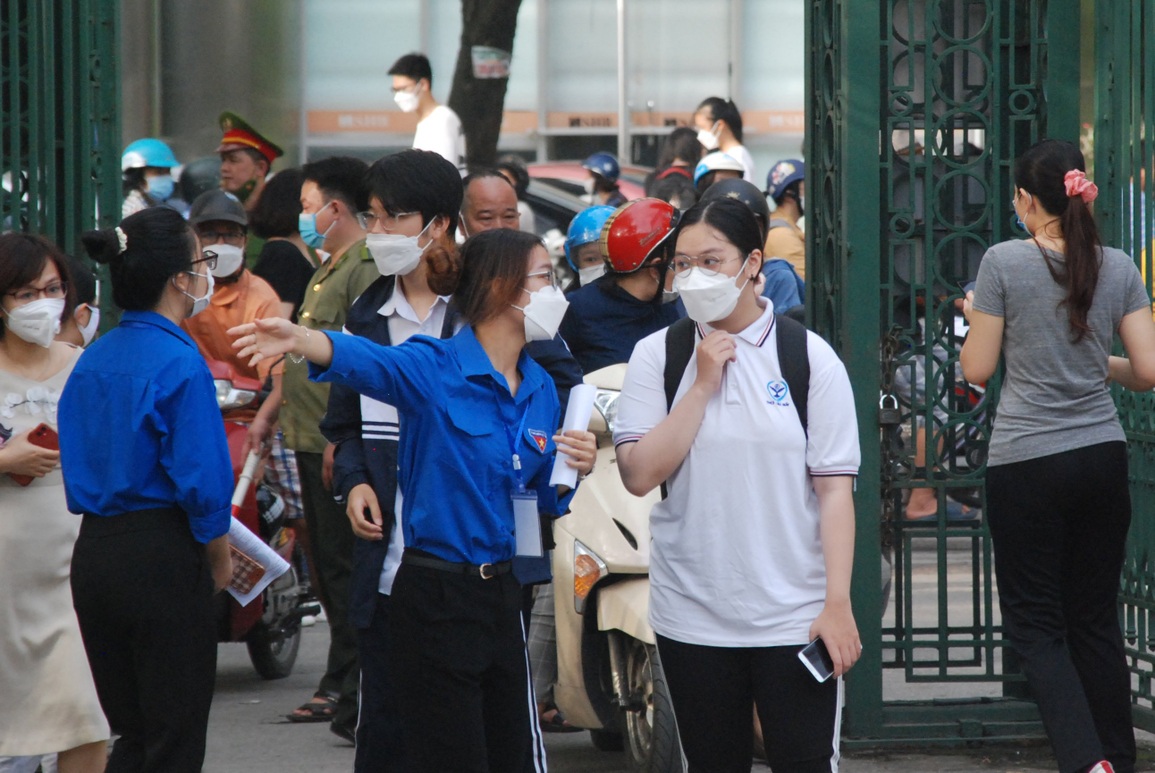 Đề thi Toán trường THPT Chuyên ĐH Sư phạm Hà Nội năm 2022 - 2 Đề thi Toán trường THPT Chuyên ĐH Sư phạm Hà Nội năm 2022 - 2
