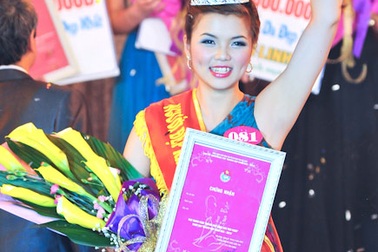 Nguyễn Thị Truyền đăng quang Người đẹp Kinh Bắc