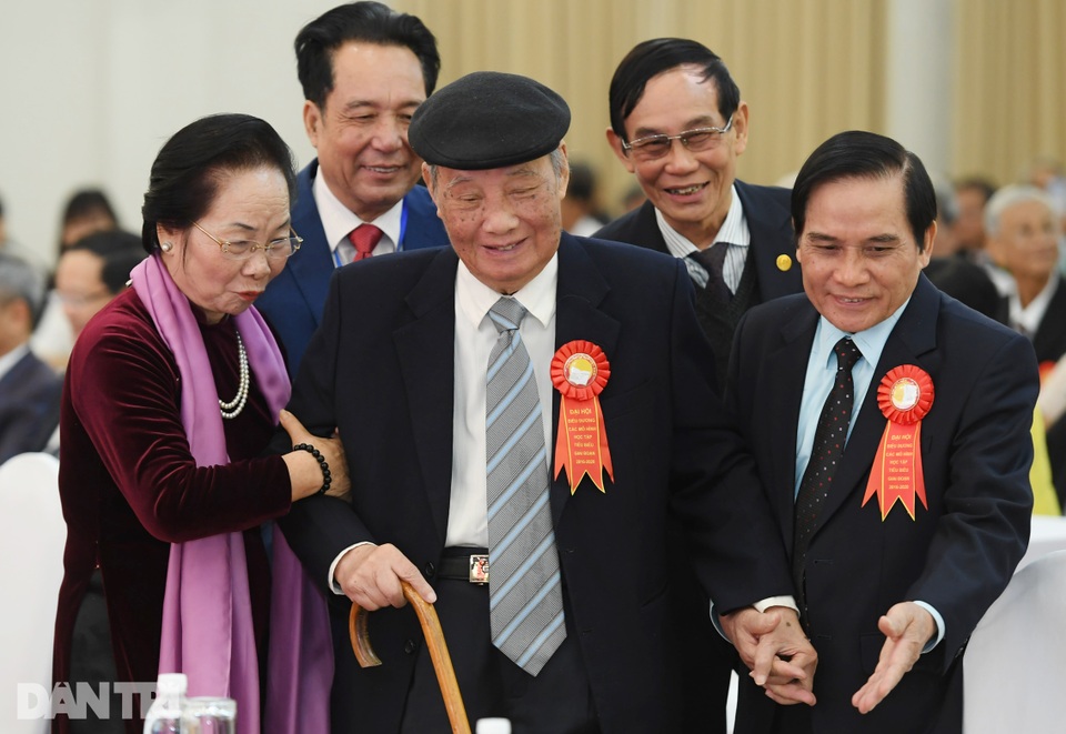 Khai mạc Đại hội biểu dương các mô hình học tập tiêu biểu toàn quốc - 2 Khai mạc Đại hội biểu dương các mô hình học tập tiêu biểu toàn quốc - 2