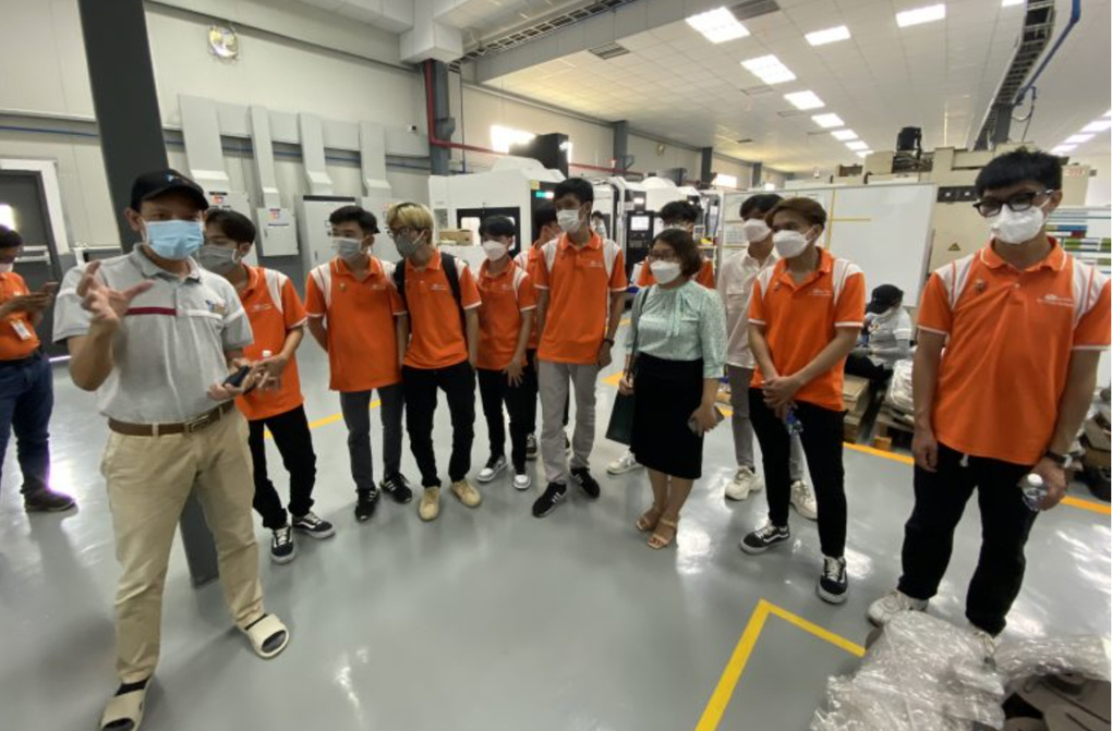 Giải bài toán đào tạo lại sinh viên mới ra trường cho doanh nghiệp - 2