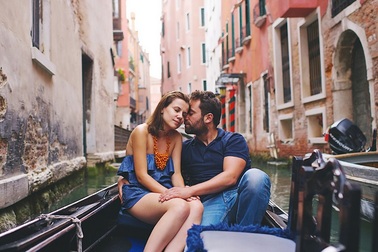 “Trăng mật”… từ đâu mà có?