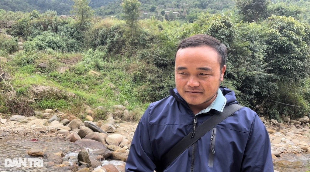 Người đàn ông mất vì không thể vượt lũ đi viện... và nỗi khao khát xây cầu - 1 Người đàn ông mất vì không thể vượt lũ đi viện... và nỗi khao khát xây cầu - 1