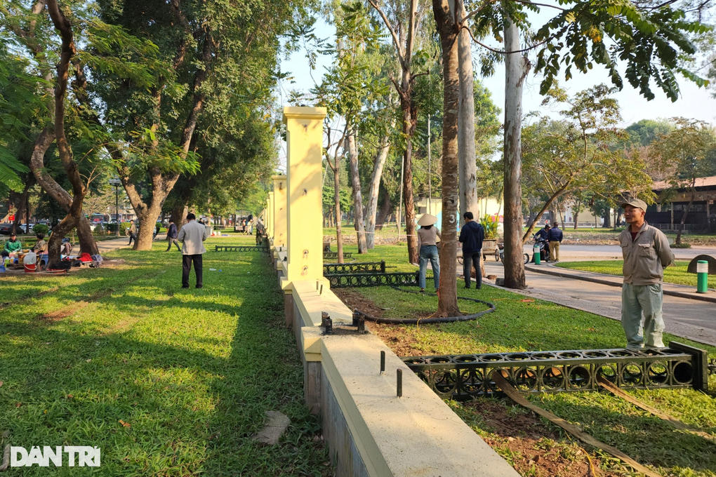 Hà Nội: Công viên Thống Nhất hạ rào để kết nối với phố đi bộ - 3 Hà Nội: Công viên Thống Nhất hạ rào để kết nối với phố đi bộ - 3