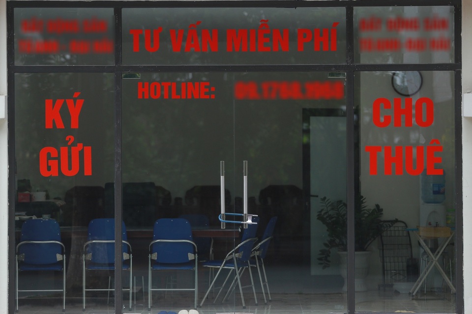 Khủng hoảng vì đại dịch, loạt công ty BĐS ở Hà Nội cửa đóng, then cài - 4 Khủng hoảng vì đại dịch, loạt công ty BĐS ở Hà Nội cửa đóng, then cài - 4