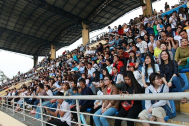 Hơn 5000 cổ động viên Huế xem khai mạc VCK U19 quốc gia 2018