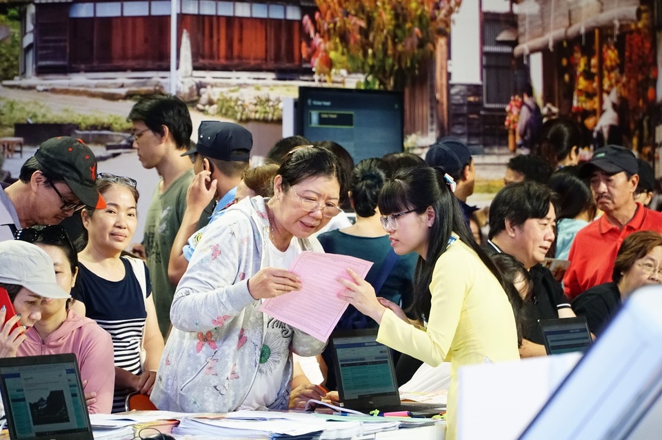 Khuyến mại Xuân 2020 “Du Xuân ngày Tết - Gắn kết yêu thương” - 4 Khuyến mại Xuân 2020 “Du Xuân ngày Tết - Gắn kết yêu thương” - 4