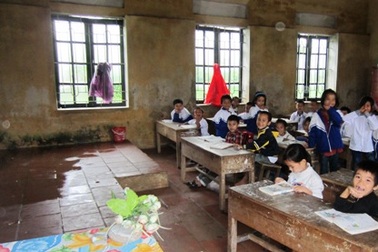 Trường xuống cấp, gần 800 học sinh nơm nớp lo sợ