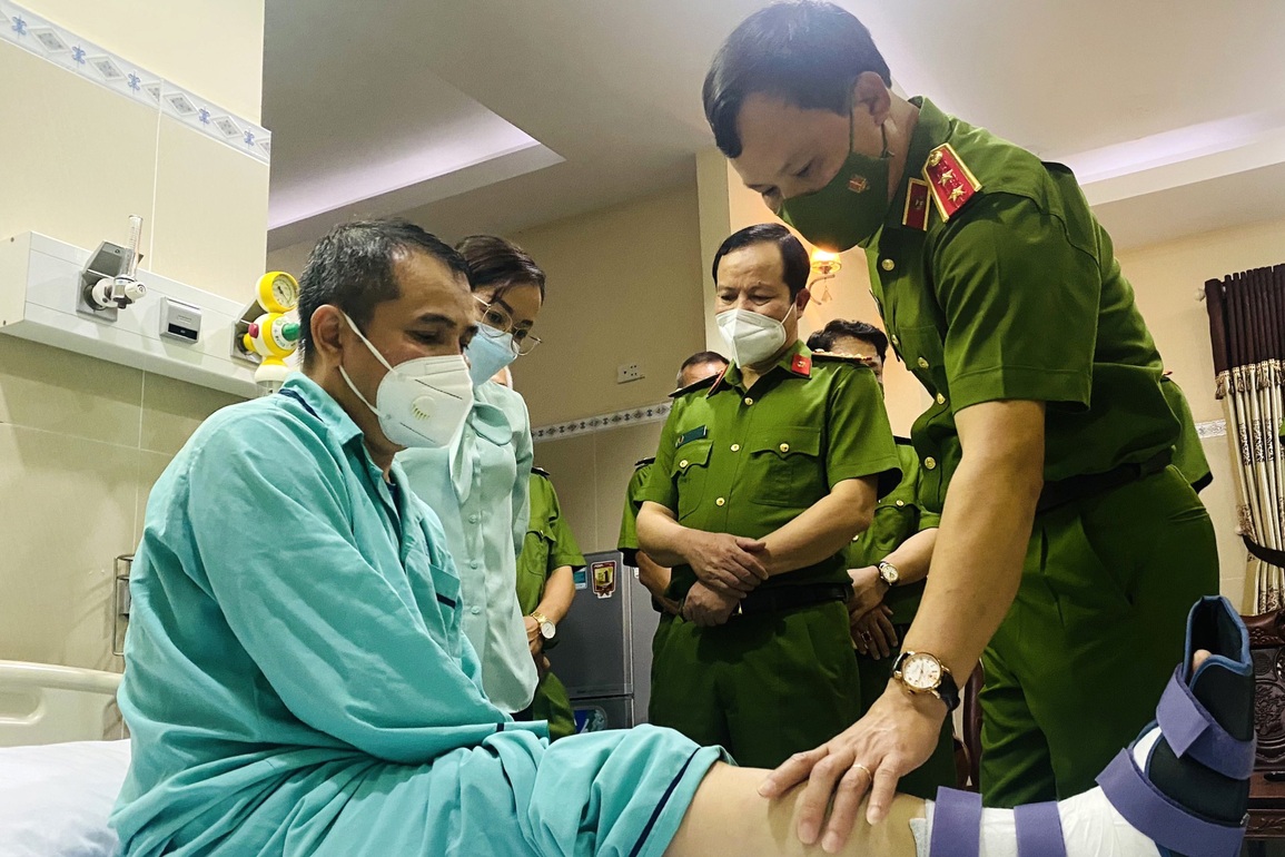Cuộc vây bắt nghẹt thở giữa trinh sát hình sự và đối tượng truy nã hung tợn - 4 Cuộc vây bắt nghẹt thở giữa trinh sát hình sự và đối tượng truy nã hung tợn - 4
