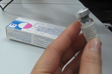 Xử lý nghiêm vụ “ăn bớt” vắc xin