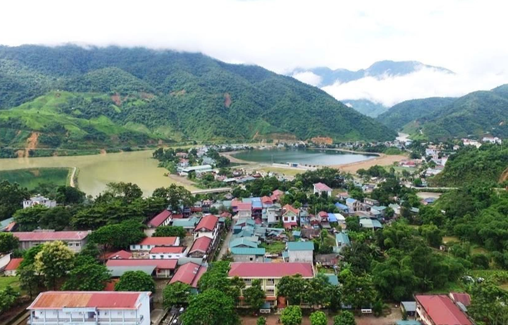 Cử tri Quảng Ninh than nỗi khổ của cán bộ xã đảo - 2 Cử tri Quảng Ninh than nỗi khổ của cán bộ xã đảo - 2