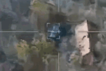 Khoảnh khắc UAV "sát thủ" Nga dùng trí tuệ nhân tạo phá hủy pháo Ukraine