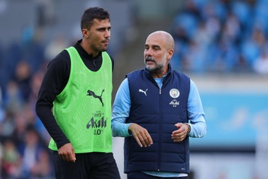 Man City đón tin vui trước thềm đại chiến Tottenham