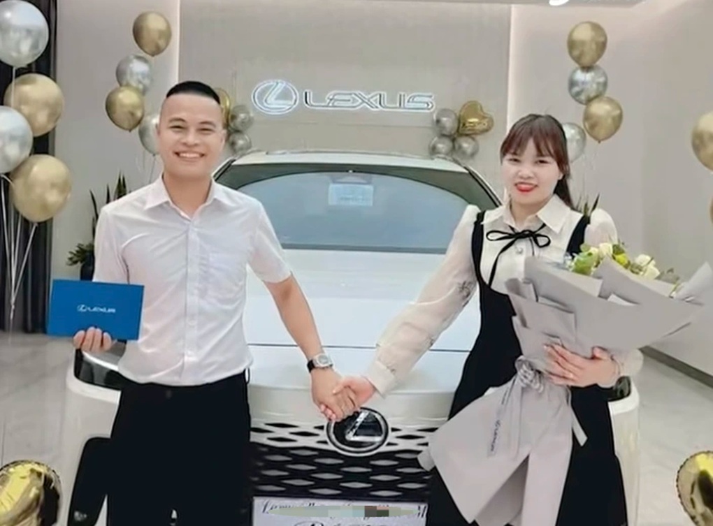 Chủ kênh Gia đình Hải Sen khoe xe sang, ở biệt thự trước khi bị bắt - 2