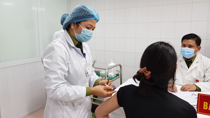 Sau Tết Nguyên đán, Việt Nam sẽ tiêm thử nghiệm giai đoạn 2 vắc xin ngừa Covid-19 - Ảnh 1. Sau Tết Nguyên đán, Việt Nam sẽ tiêm thử nghiệm giai đoạn 2 vắc xin ngừa Covid-19 - Ảnh 1.