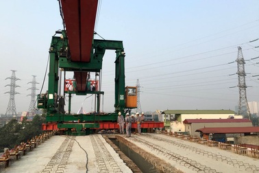 Hợp long toàn tuyến đường sắt trên cao Cát Linh - Hà Đông