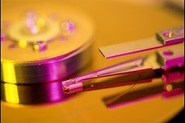 Phát hiện nhiều dữ liệu tên lửa trong máy tính cũ đem bán