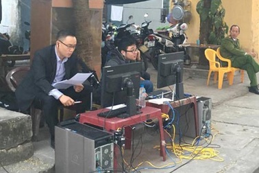 Quy định lạ ở sân Lạch Tray và câu chuyện tường thuật bóng đá từ quán trà đá