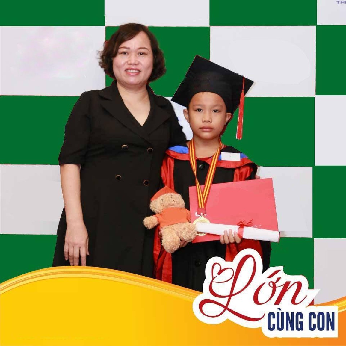 10 năm TOAN.VN: Từ tư duy ngược gió đến hệ thống giảng dạy Toán phổ thông chất lượng cao - 3 10 năm TOAN.VN: Từ tư duy ngược gió đến hệ thống giảng dạy Toán phổ thông chất lượng cao - 3