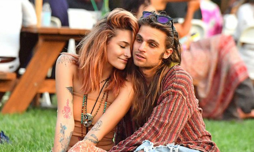 Con gái Michael Jackson chia tay bạn trai - 2