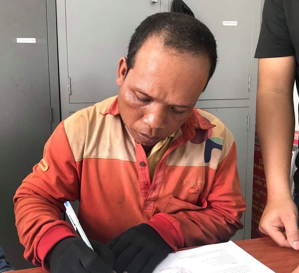 Bắt giữ đối tượng dâm ô bé gái 11 tuổi rồi trốn truy nã - 1 Bắt giữ đối tượng dâm ô bé gái 11 tuổi rồi trốn truy nã - 1