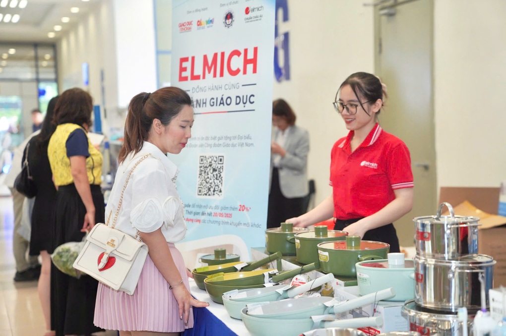 Elmich Việt Nam đồng hành tri ân người lao động ngành giáo dục - 5 Elmich Việt Nam đồng hành tri ân người lao động ngành giáo dục - 5