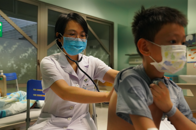 30% trẻ điều trị nội trú tại Trung tâm Hô hấp do nhiễm Mycoplasma Pneumoniae. Ảnh: Lê Hiếu