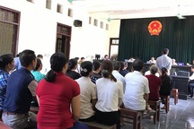 Vụ kiện chủ tịch tỉnh Lào Cai bất ngờ bị tạm đình chỉ, người dân kháng cáo những gì?