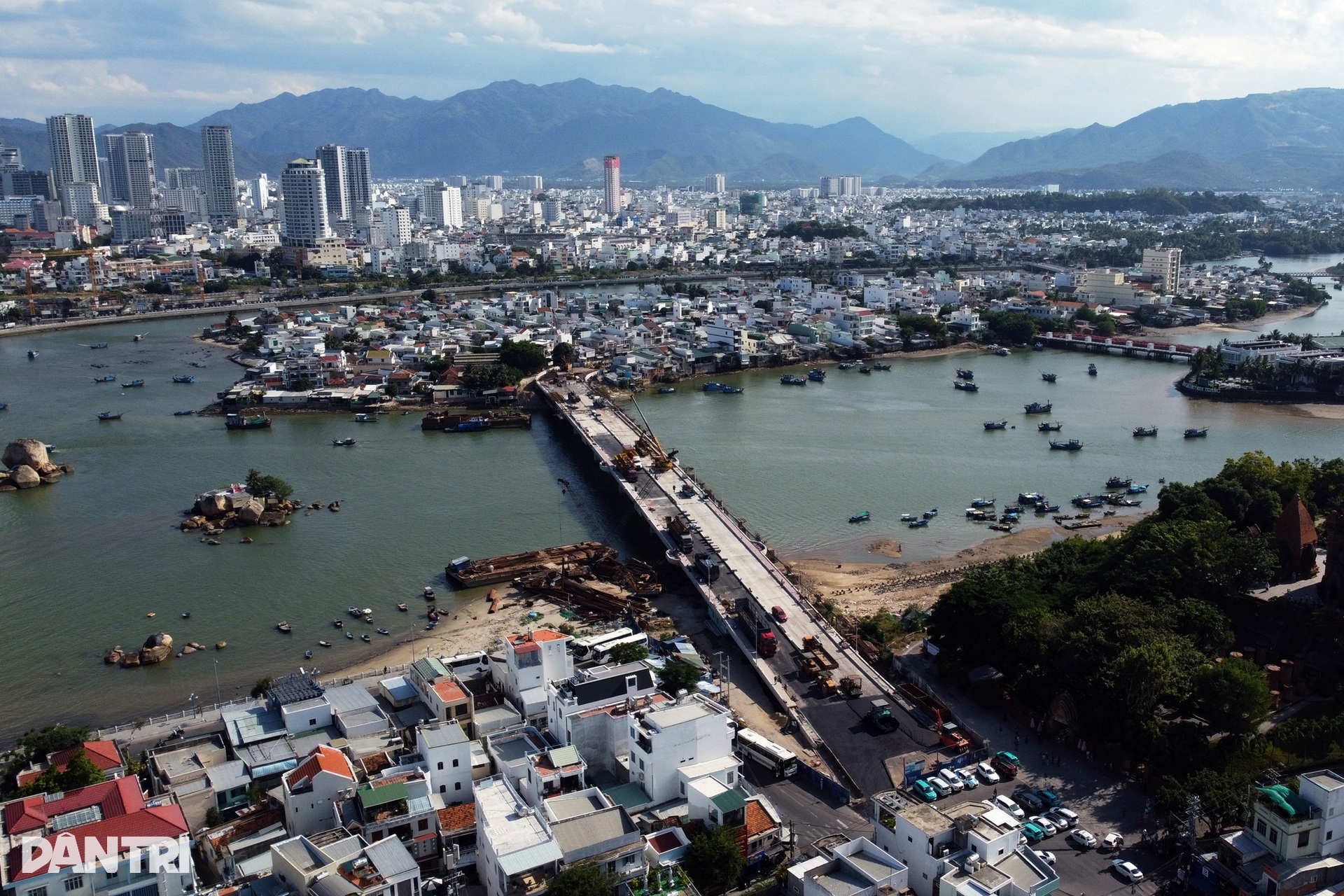 Hình hài cây cầu trăm tỷ bắc qua sông Cái, Nha Trang - 13