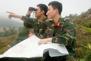 Niềm vui trực Tết của sinh viên cảnh sát, quân sự