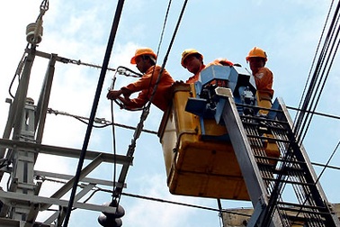 Giá bán điện bình quân năm 2011 là 1.242 đồng/kWh