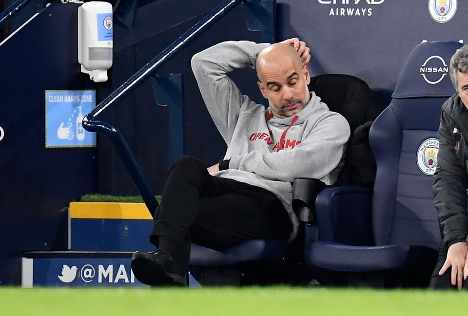 Man Utd chặt đứt mạch toàn thắng 21 trận của Man City - 17 Man Utd chặt đứt mạch toàn thắng 21 trận của Man City - 17