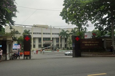 Lãnh đạo bệnh viện Hòa Bình lên tiếng vụ 5 bác sỹ, điều dưỡng viên bị khởi tố