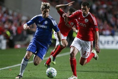 11 ngôi sao hay nhất lượt đi tứ kết Champions League