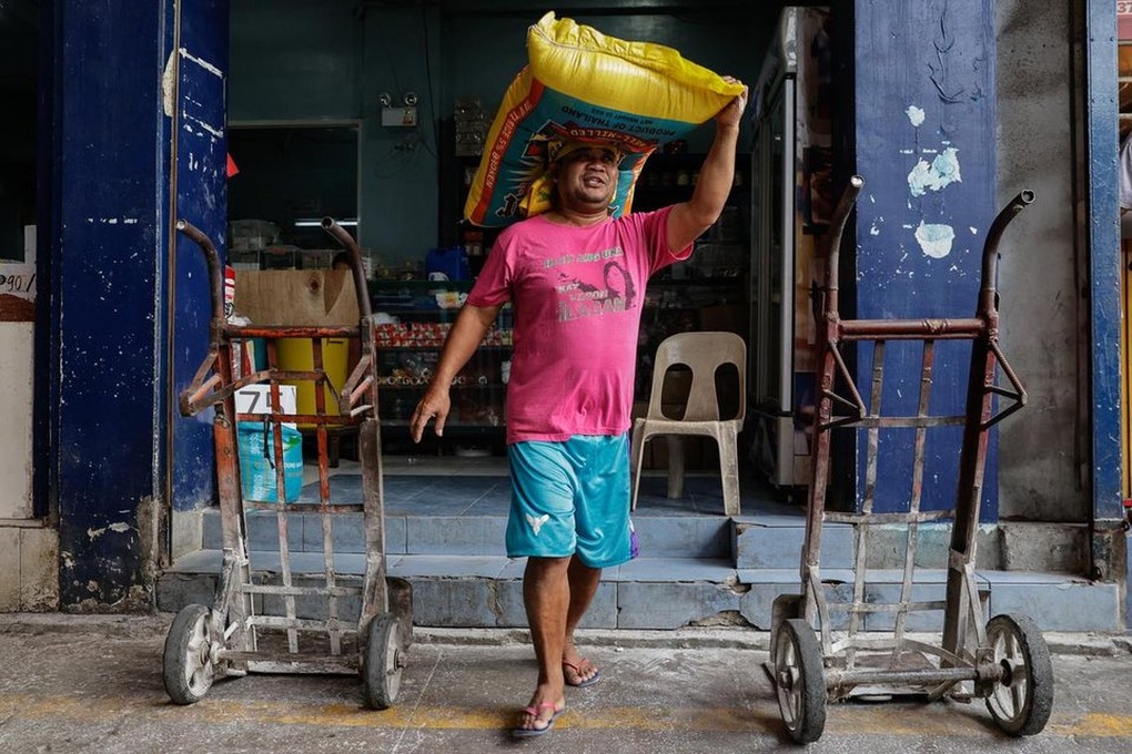 Philippines tạm ngừng nhập khẩu gạo trong 60 ngày - 1 Philippines tạm ngừng nhập khẩu gạo trong 60 ngày - 1