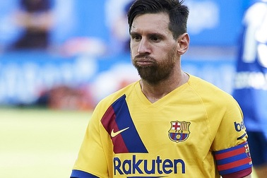 Vụ Messi tính “đào tẩu” khỏi Barcelona: FIFA phân xử như thế nào?