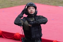 Cô gái ở Thái Nguyên bất ngờ nổi tiếng sau lễ diễu binh vì xinh đẹp