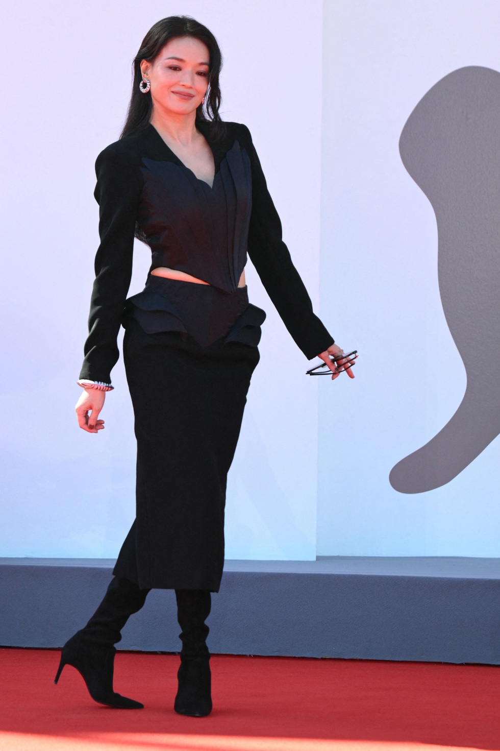 Thư Kỳ vượt qua mặc cảm đóng phim cấp ba, trở thành đạo diễn - 2 Thư Kỳ vượt qua mặc cảm đóng phim cấp ba, trở thành đạo diễn - 2