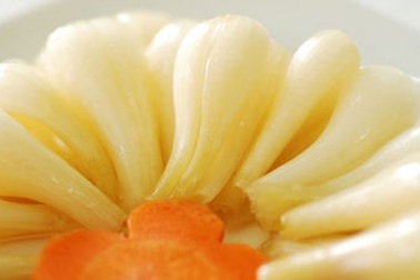 Hành, kiệu ngâm chua để được bao lâu?