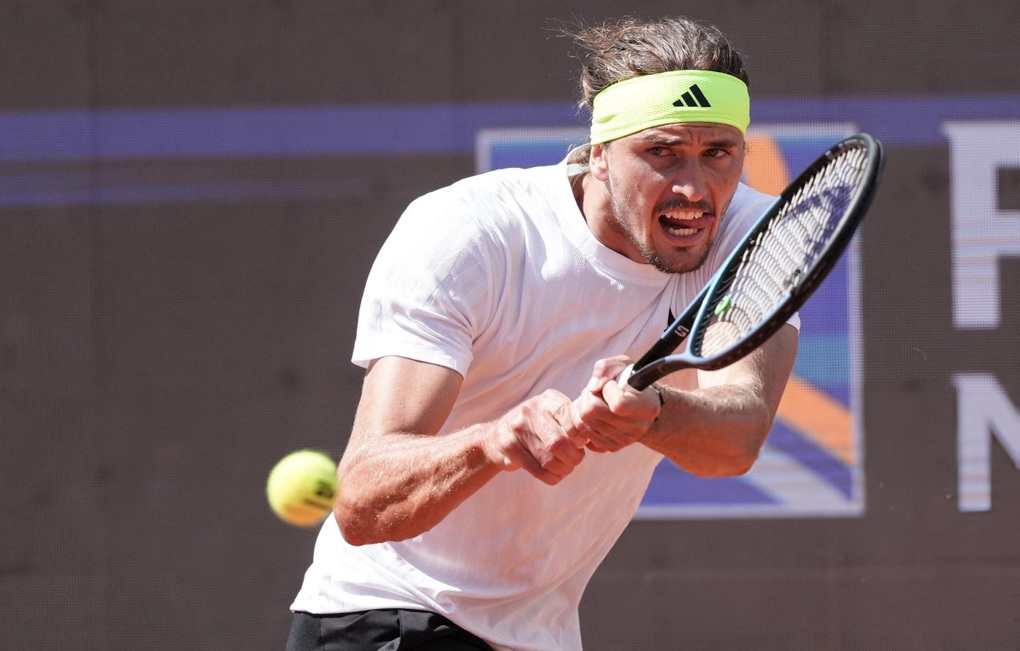 Alcaraz, Zverev vững vàng tiến bước tại Italian Open - 2 Alcaraz, Zverev vững vàng tiến bước tại Italian Open - 2