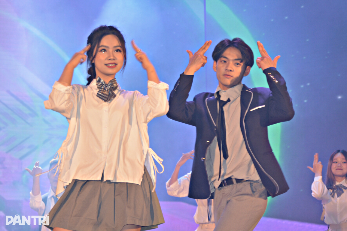 Tìm ra tân vương sinh viên của Đại học Kinh tế quốc dân - 7 Tìm ra tân vương sinh viên của Đại học Kinh tế quốc dân - 7