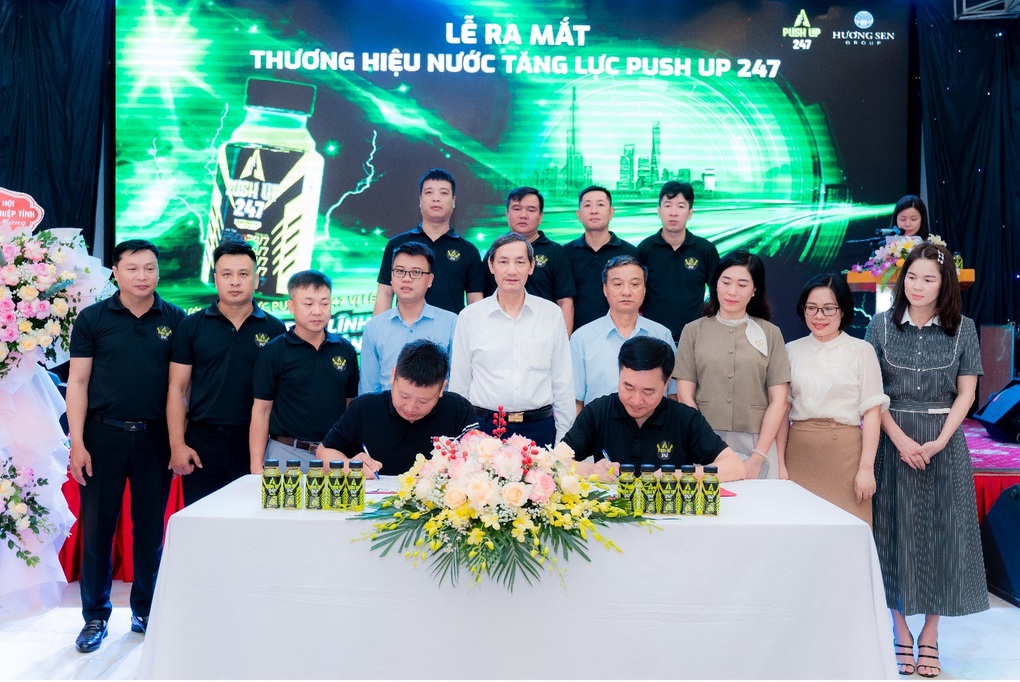 Tập đoàn Hương Sen ra mắt sản phẩm Push Up 247 vị lê - 1 Tập đoàn Hương Sen ra mắt sản phẩm Push Up 247 vị lê - 1