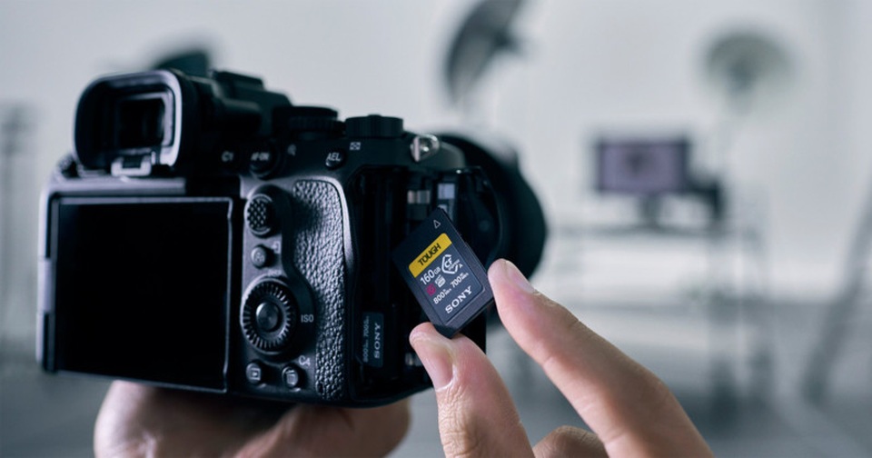 Sony hé lộ máy ảnh a7S III chuyên quay phim với giá 3.500 USD - 1 Sony hé lộ máy ảnh a7S III chuyên quay phim với giá 3.500 USD - 1