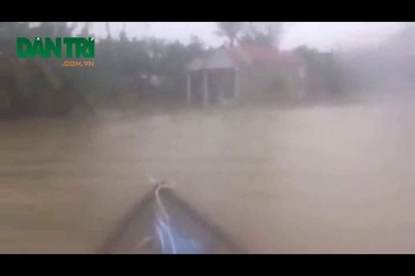 Quảng Ngãi: Lũ bao vây 180 hộ dân ở huyện Tư Nghĩa