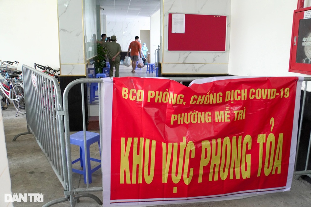 Hàng loạt khu vực nội thành Hà Nội phong tỏa liên quan đến 5 ca F0 mới - 1 Hàng loạt khu vực nội thành Hà Nội phong tỏa liên quan đến 5 ca F0 mới - 1