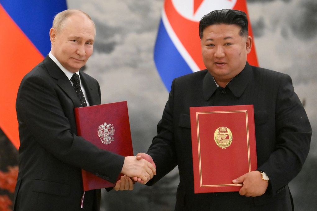 Toàn cảnh chuyến thăm Triều Tiên của Tổng thống Putin - 7 Toàn cảnh chuyến thăm Triều Tiên của Tổng thống Putin - 7