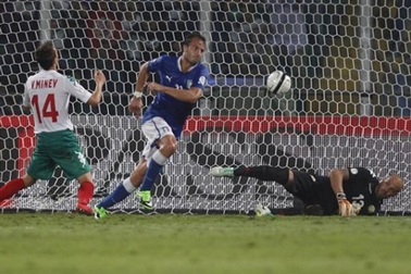 Hạ Bulgaria, Italia tiến sát đến tấm vé dự World Cup 2014