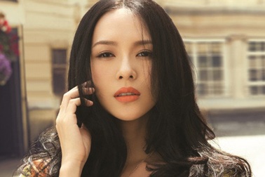 Chương Tử Di ra tòa kiện tin đồn làm “gái gọi”